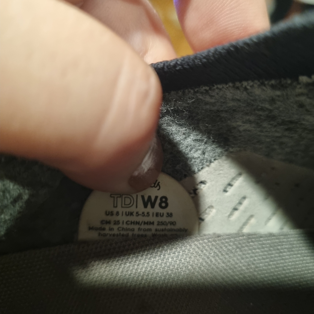 Classic AllBirds - Picture 5 of 5